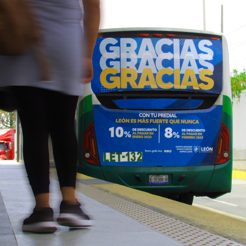 Medallón de camión de transporte urbano